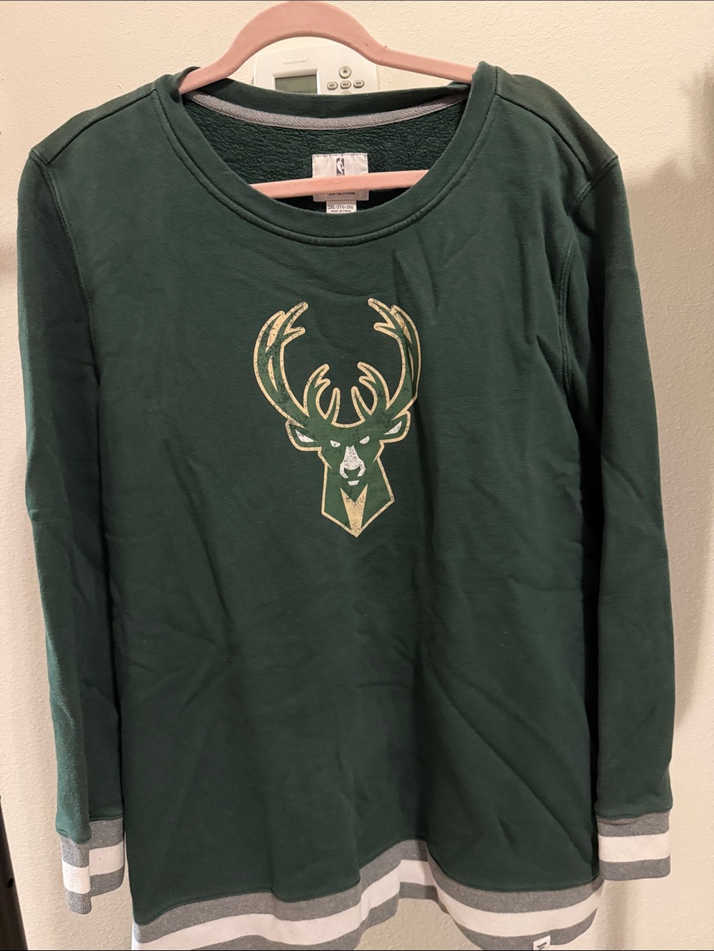 Women’s 2XL Milwaukee Bucks Crewneck